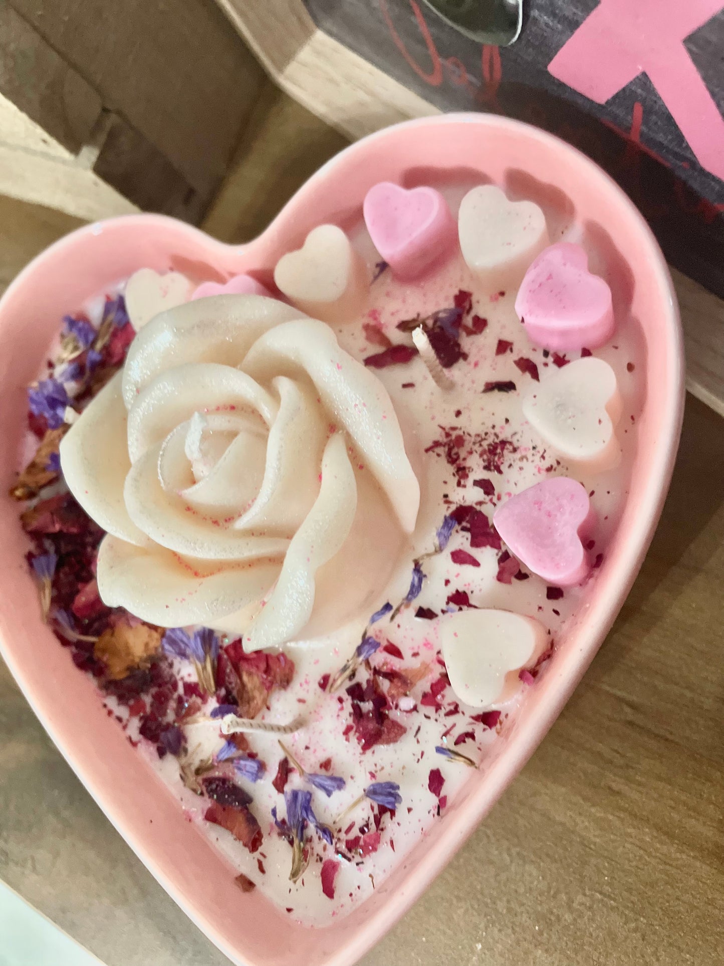 LOVE NOTES ROSE CANDLE